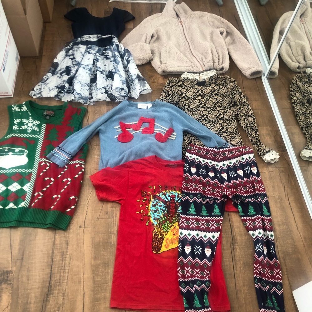 Huge Sweater Bundle Size Small